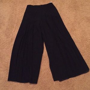 Black pleated formal pant